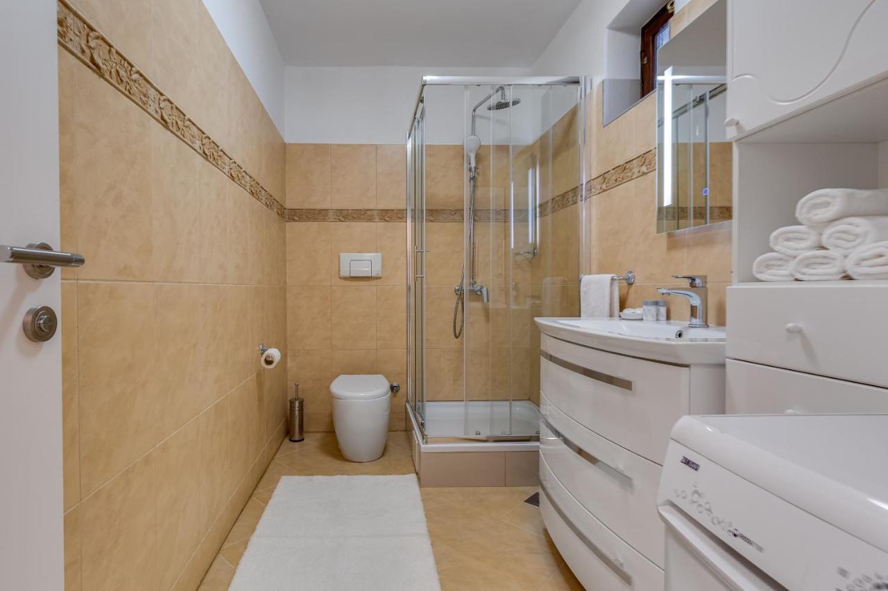 Elegant Two Bedroom Apartment Zadar Exterior foto