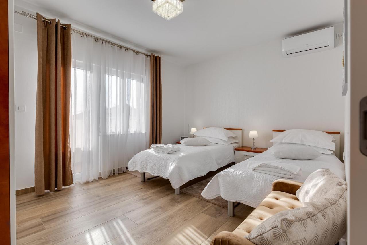 Elegant Two Bedroom Apartment Zadar Exterior foto